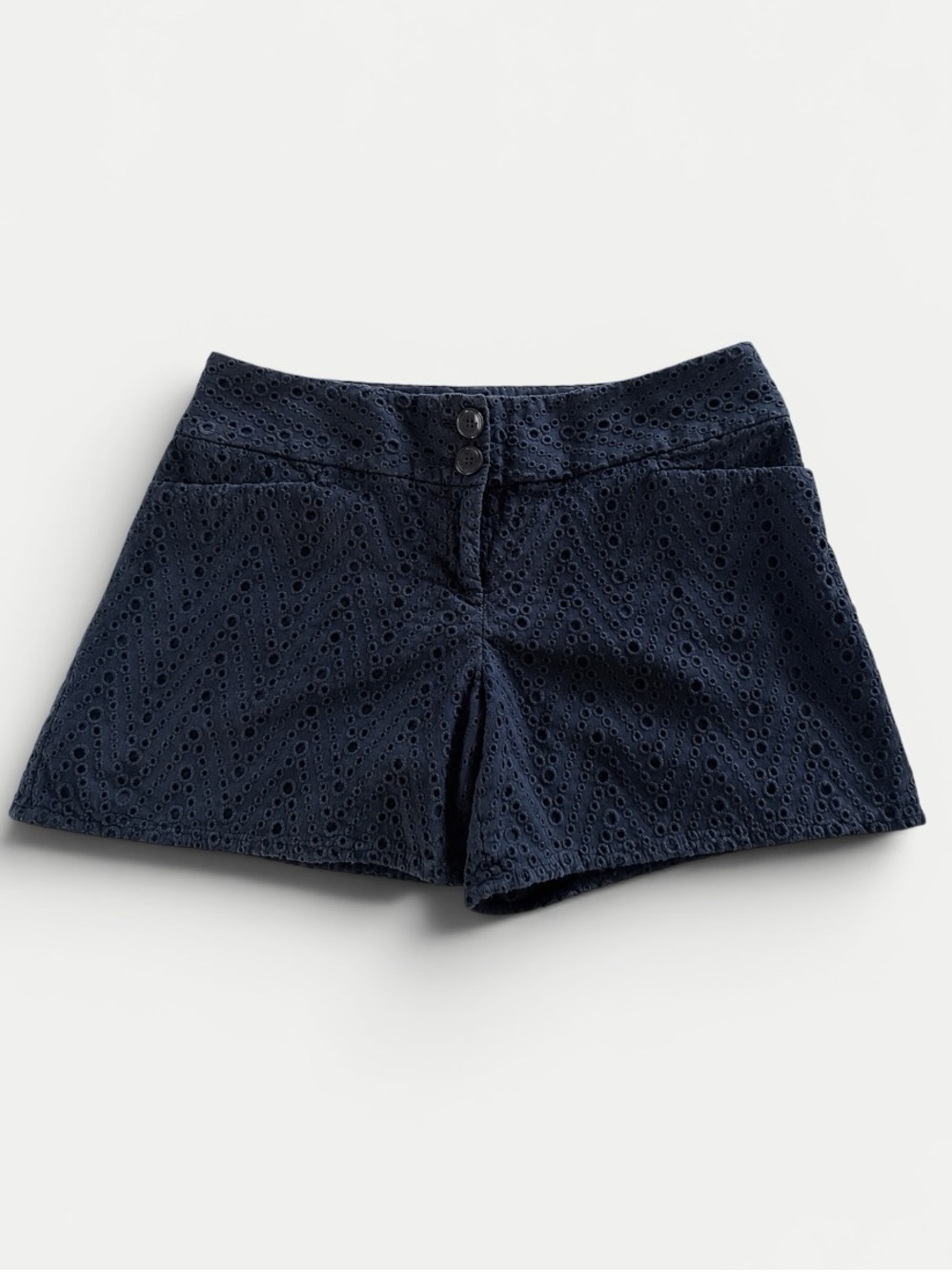 Outback Red Eyelet Embroidered Shorts – Navy Blue – Size 8 – 100% Cotton